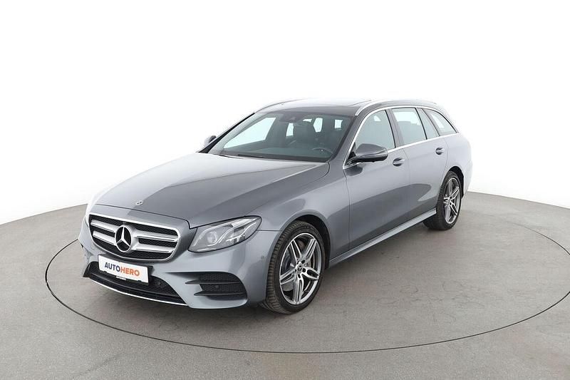 Grau Gebraucht 2018 Mercedes E350 AMG line Kombi | 35.420 € (Teuer) - Bild 1/3