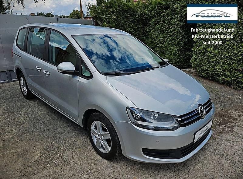 Silber Gebraucht 2015 VW Sharan Van / Kleinbus | 14.400 € (Guter Preis) - Bild 1/4