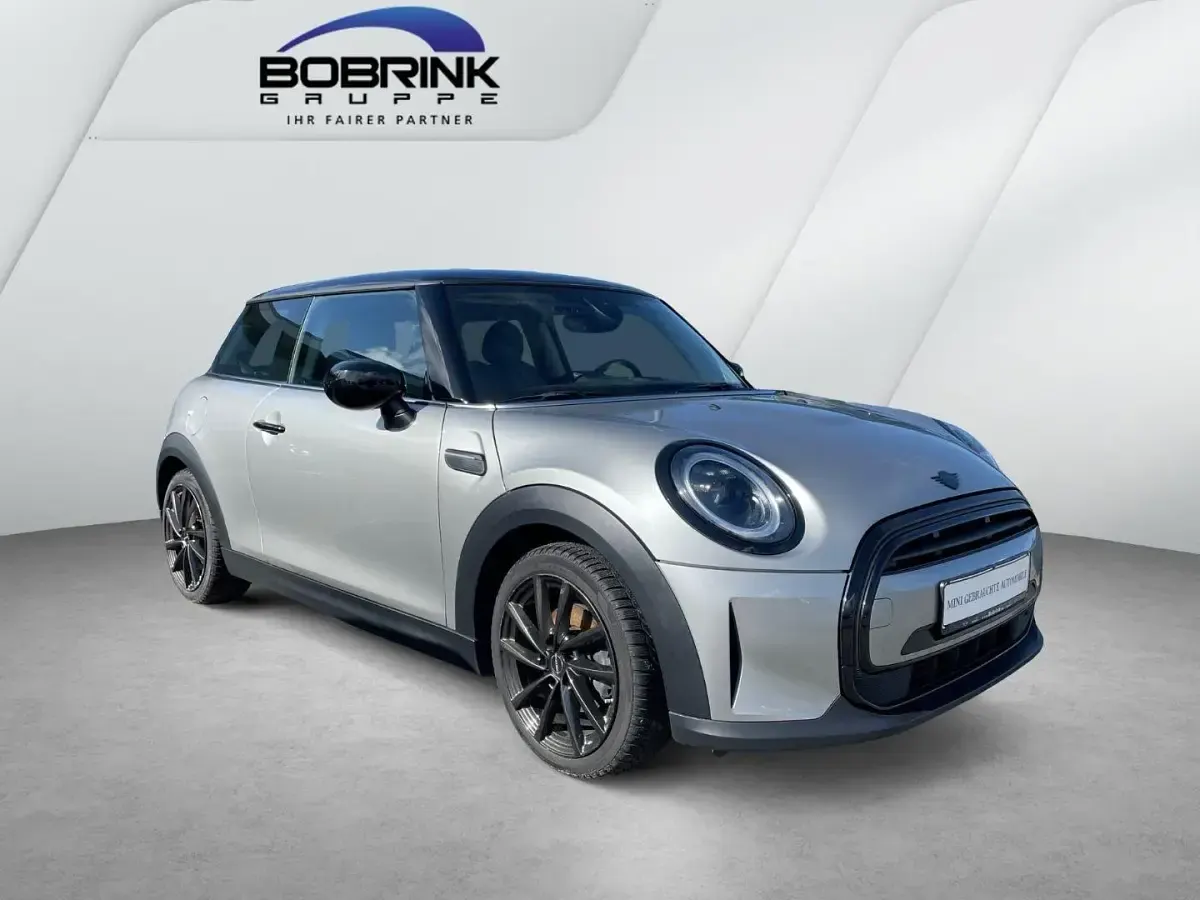 Gebraucht Mini Cooper Classic 136 PS (100 kW) 2023 Silber Kleinwagen
