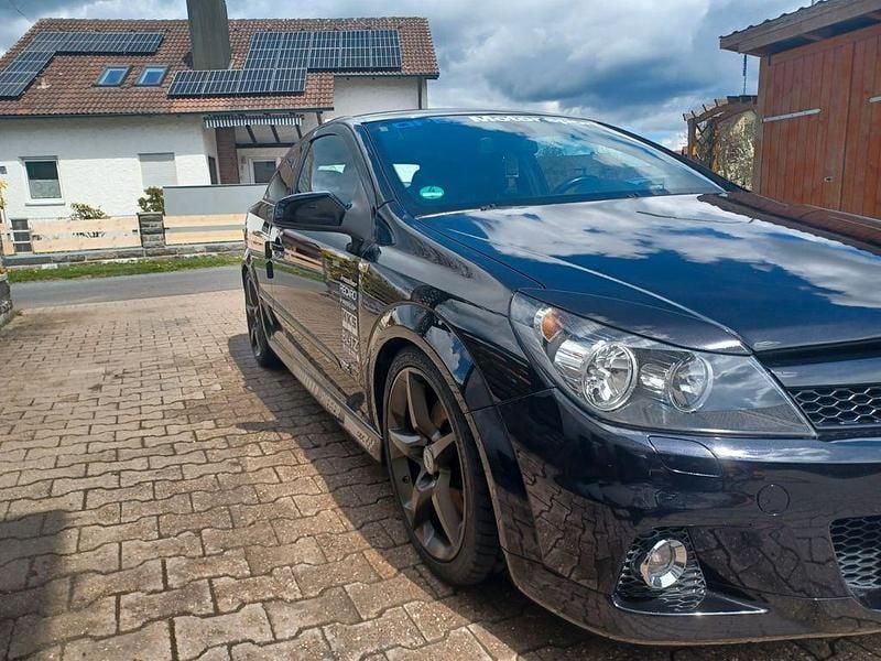 Gebraucht Opel Astra GTC OPC 170 PS (125 kW) 2008 Schwarz Coupé
