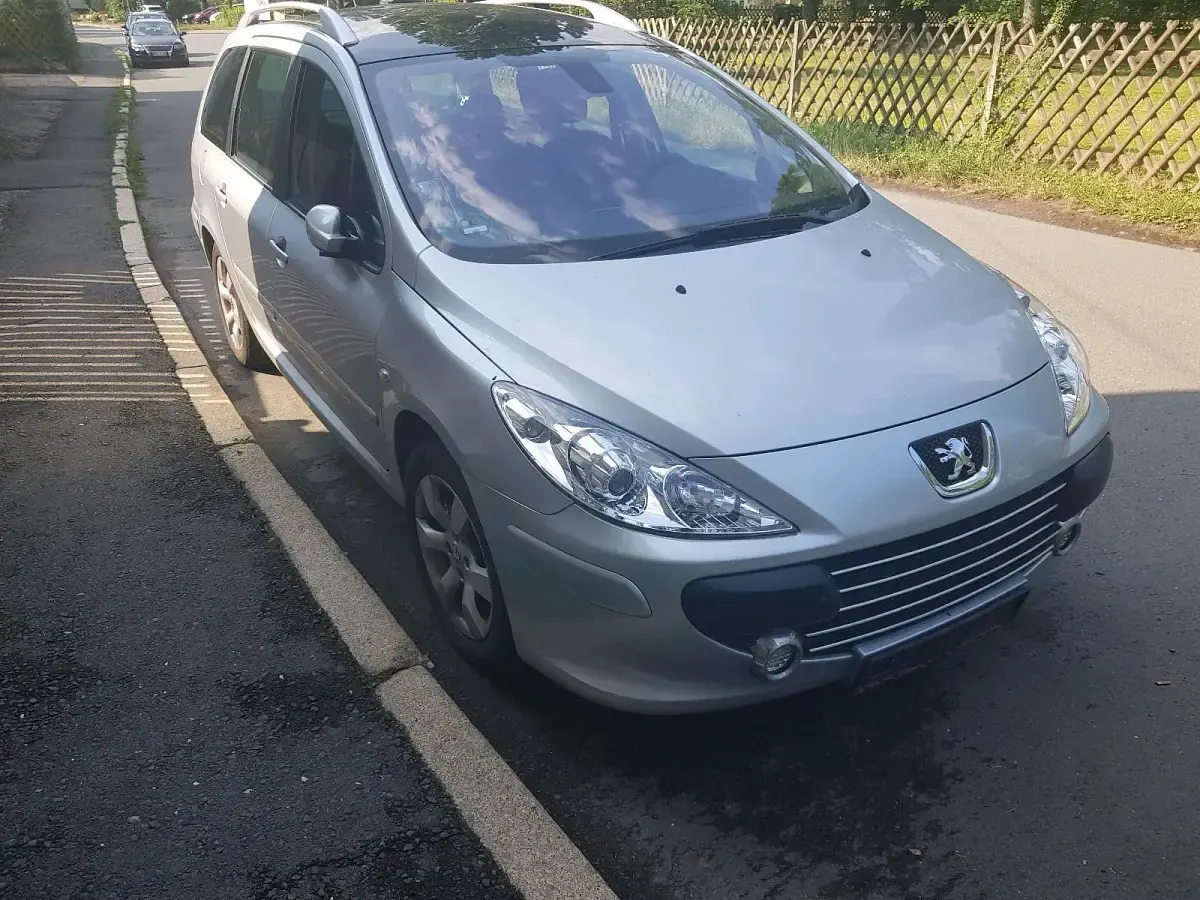 Gebraucht Peugeot 307 110 PS (80 kW) 2005 Silber Kombi