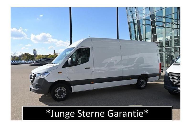 Weiß arktikweiß Gebraucht 2023 Mercedes Sprinter Van | 34.391 € (Guter Preis) - Bild 1/3