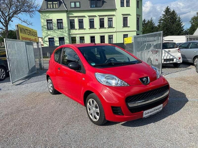 Rot Gebraucht 2009 Peugeot 107 Urban Move Kleinwagen | 899 € (Superpreis) - Bild 1/4