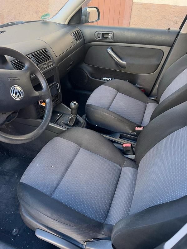 Gebraucht VW Golf IV 110 PS (80 kW) 2002 Grau Kleinwagen