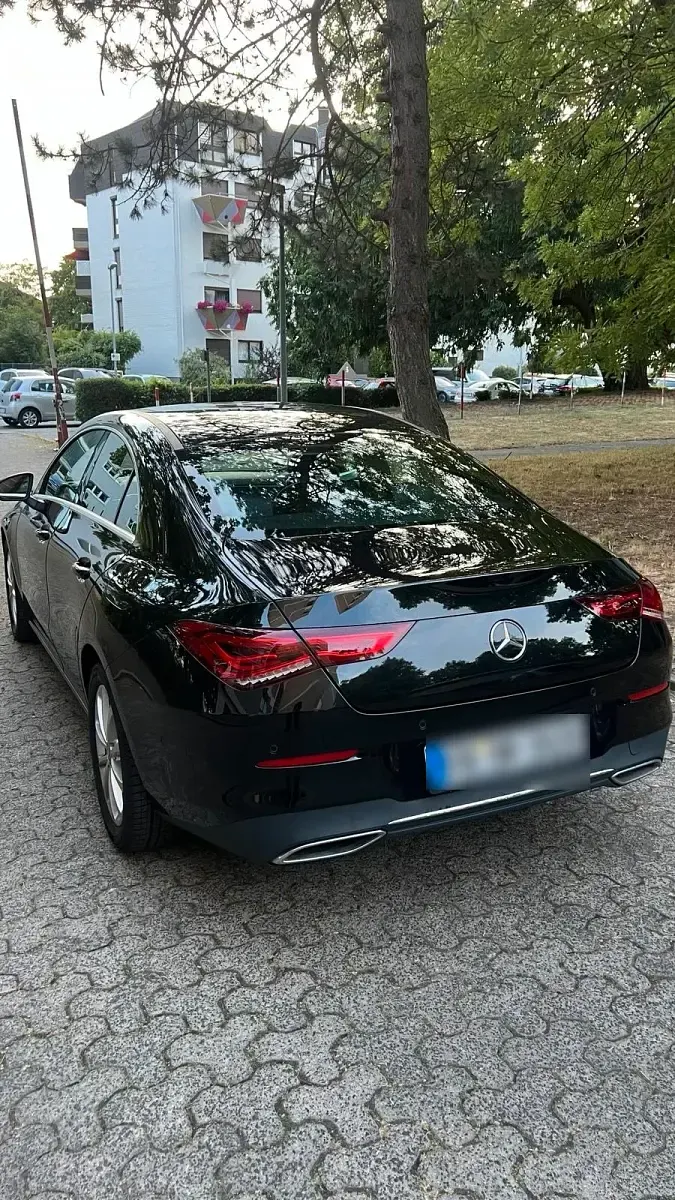 Gebraucht Mercedes CLA180 Progressive 136 PS (100 kW) 2020 Schwarz Coupé
