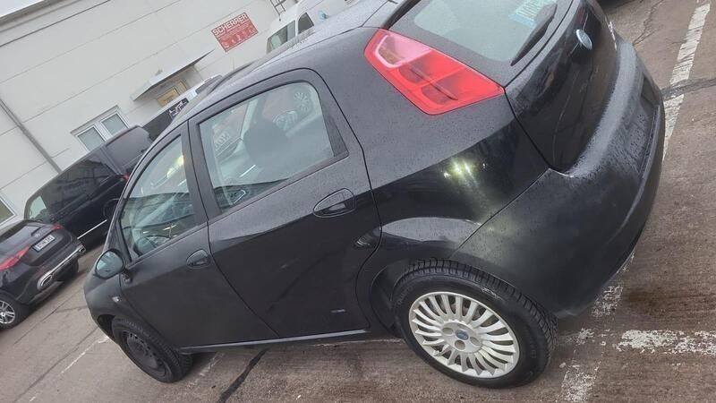 Schwarz Gebraucht 2007 Fiat Punto Kleinwagen | 3.000 € (Etwas zu teuer) - Bild 1/4