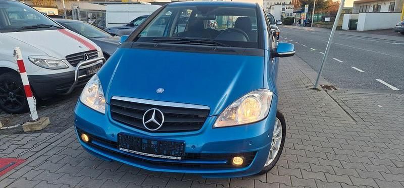 Gebraucht Mercedes A150 95 PS (69 kW) 2009 Blau Limousine