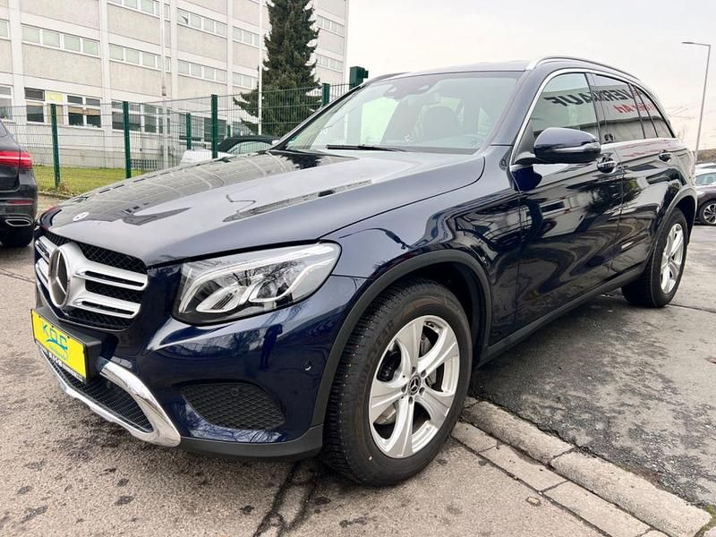 Gebraucht Mercedes GLC250 211 PS (155 kW) 2018 Blau SUV