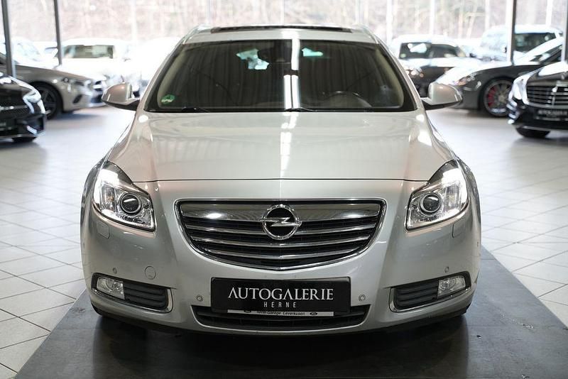 Gebraucht Opel Insignia Innovation 160 PS (117 kW) 2011 Silber Kombi