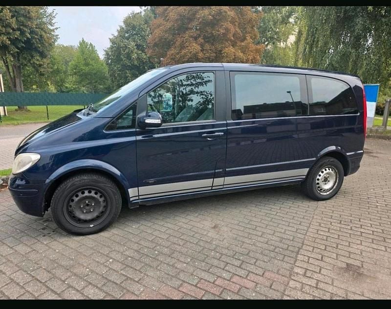 Violet Gebraucht 2007 Mercedes Viano Van / Kleinbus | 6.000 € - Bild 1/4
