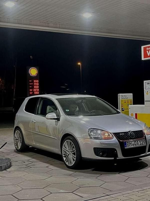 Gebraucht VW Golf V Edition 80 PS (58 kW) 2007 Grau Kleinwagen