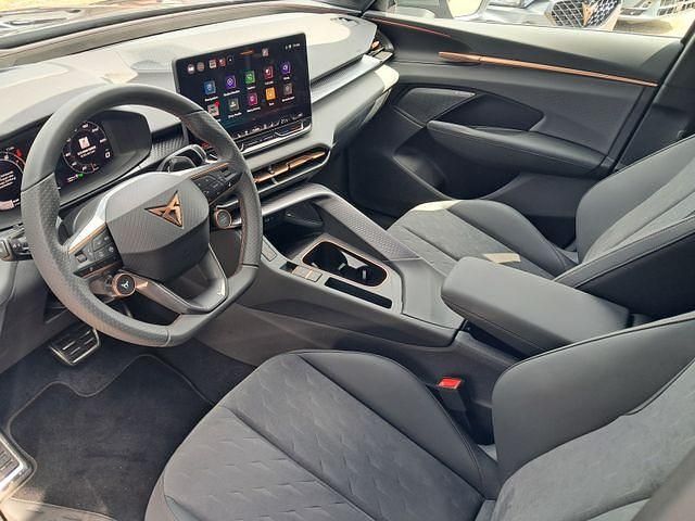 Gebraucht Cupra Terramar 150 PS (110 kW) 2024 Dark void metallic (metallic) SUV