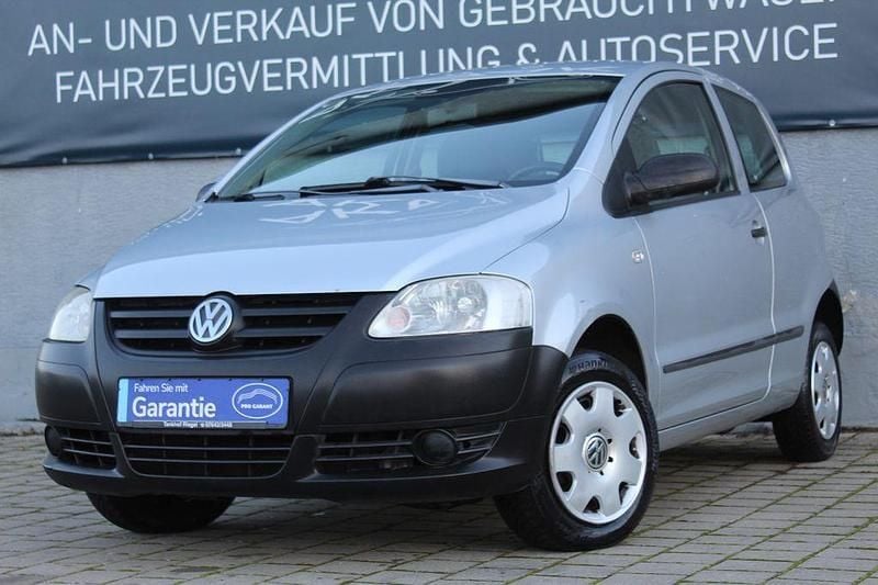 Gebraucht VW Fox Basis 54 PS (39 kW) 2006 Silber Kleinwagen