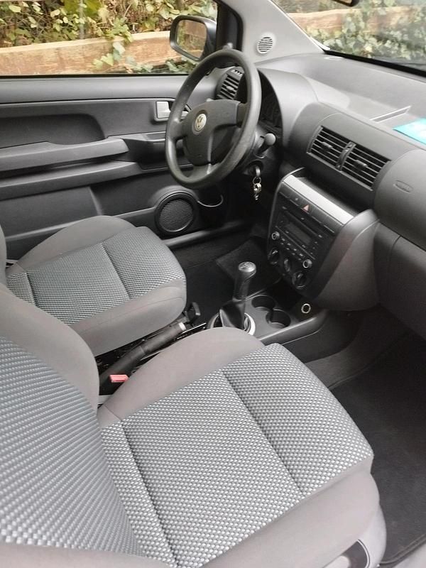 Second-hand VW Fox 54 CP (39 kW) 2008 Argintiu Hatchback