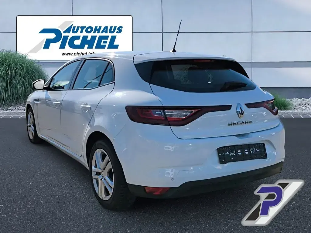Usata Renault Mégane Play 101 CV (74 kW) 2017 Bianco Berlina