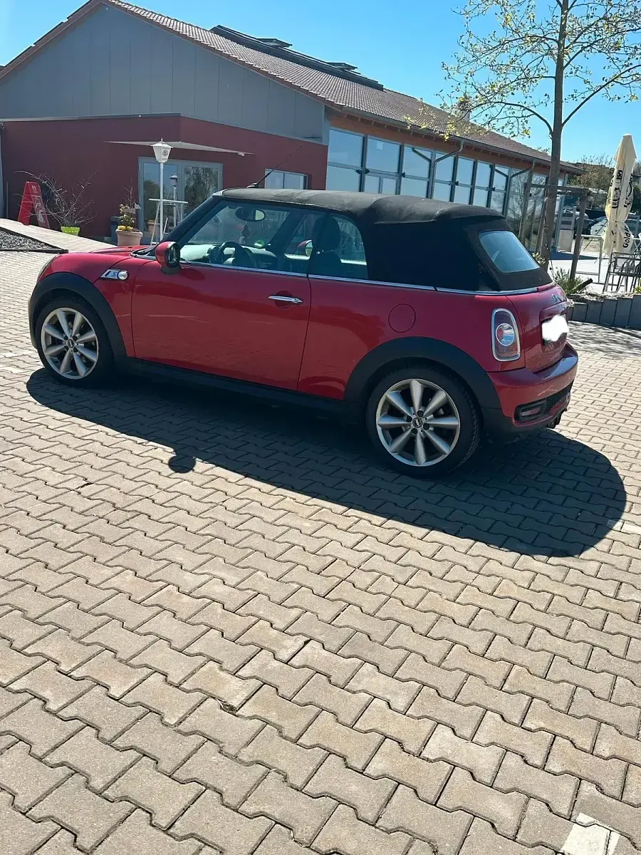 Gebraucht Mini Cooper S Cabriolet 184 PS (135 kW) 2012 Rot Cabrio