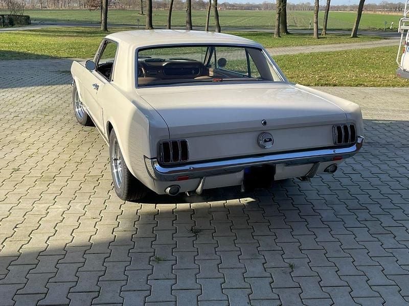 Gebraucht Ford V8 209 PS (153 kW) 1965 Weiß