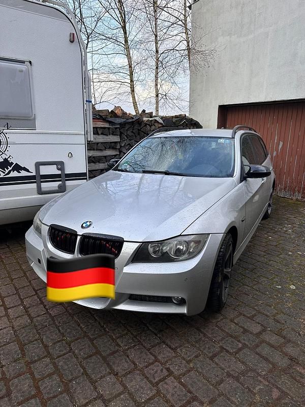 Gebraucht BMW 320 163 PS (119 kW) 2007 Silber Kombi