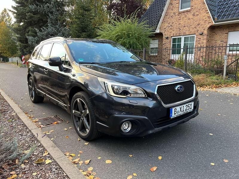 Grau Gebraucht 2017 Subaru Outback Comfort SUV | 24.999 € (Fairer Preis) - Bild 1/4