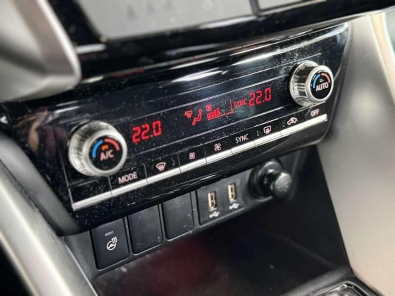 Gebraucht Mitsubishi Eclipse Cross Plus 188 PS (138 kW) 2022 Weiß SUV