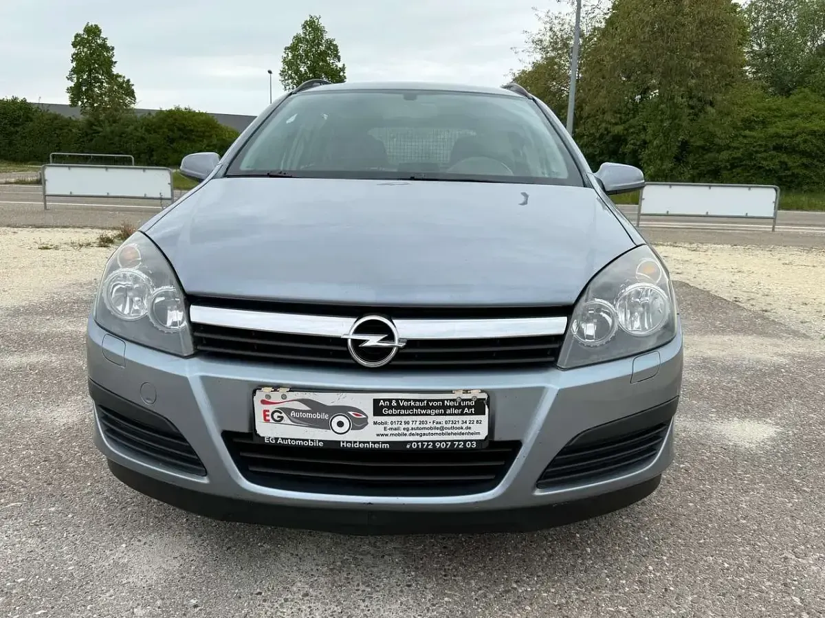Gebraucht Opel Astra Catch Me 120 PS (88 kW) 2007 Moonlandgrau m2 Kombi
