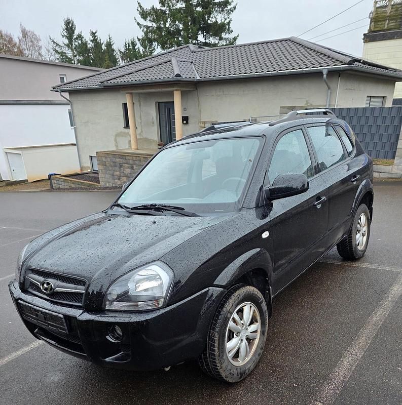 Gebraucht Hyundai Tucson 141 PS (103 kW) 2009 Schwarz SUV