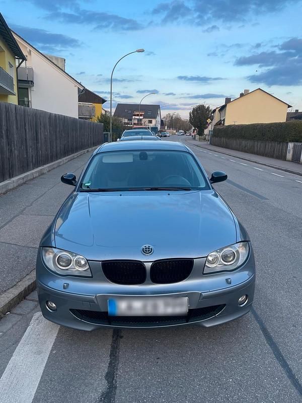 Gebraucht BMW 120 163 PS (119 kW) 2006 Grau Kleinwagen