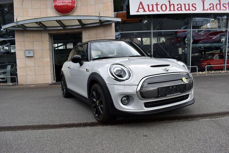 Gebraucht Mini Cooper SE 135 kW (184 PS) 2021 Silber Kleinwagen