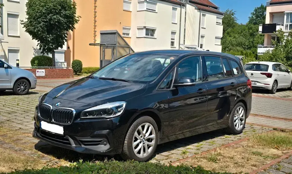 Gebraucht BMW 218 Gran Tourer 150 PS (110 kW) 2019 Schwarz Van / Kleinbus