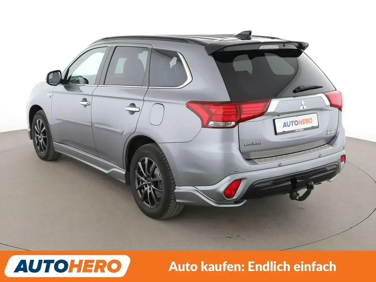 Gebraucht Mitsubishi Outlander Top 150 PS (110 kW) 2019 Grau SUV