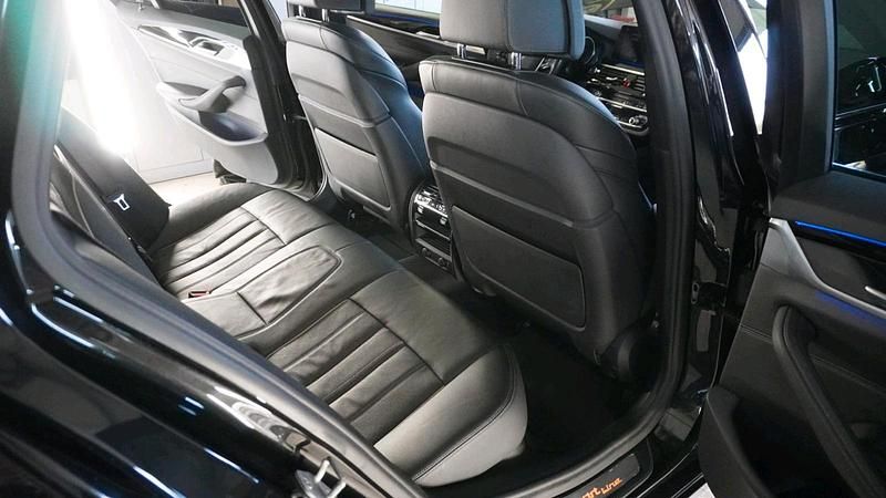 Gebraucht BMW 530 265 PS (194 kW) 2017 Schwarz Kombi