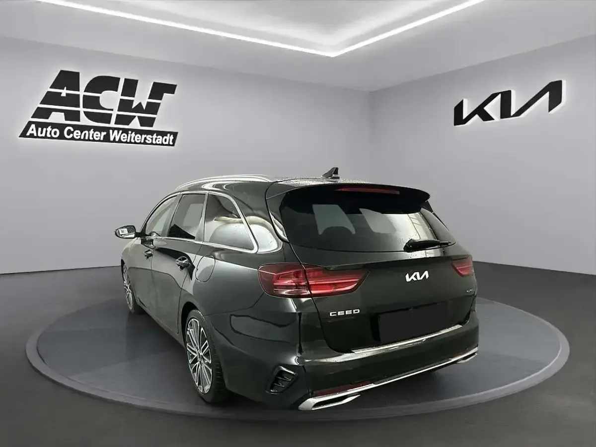 Gebraucht Kia Ceed Sportswagon 159 PS (116 kW) 2023 Schwarz Kombi
