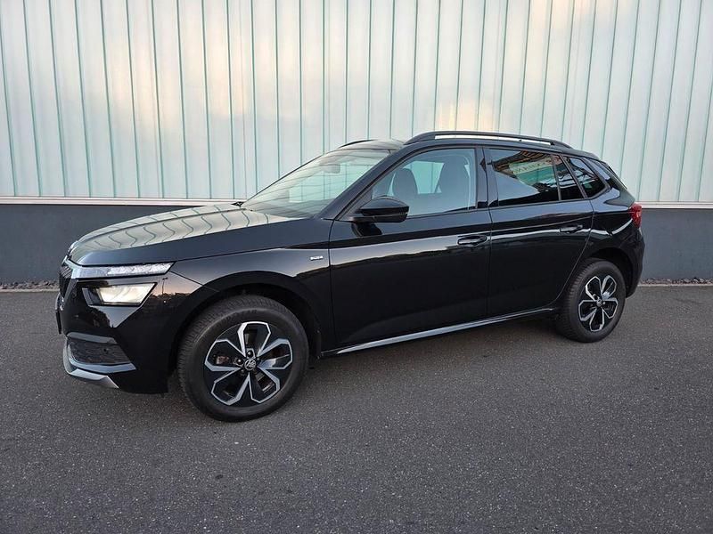Schwarz Gebraucht 2021 Skoda Kamiq Drive SUV | 22.990 € (Fairer Preis) - Bild 1/4