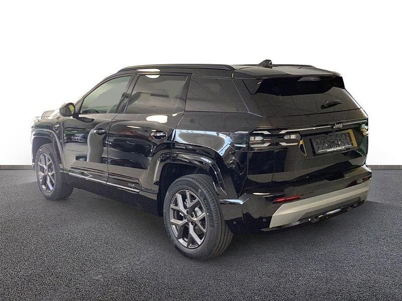 Neu Jeep Compass 145 PS (106 kW) 2026 Schwarz SUV