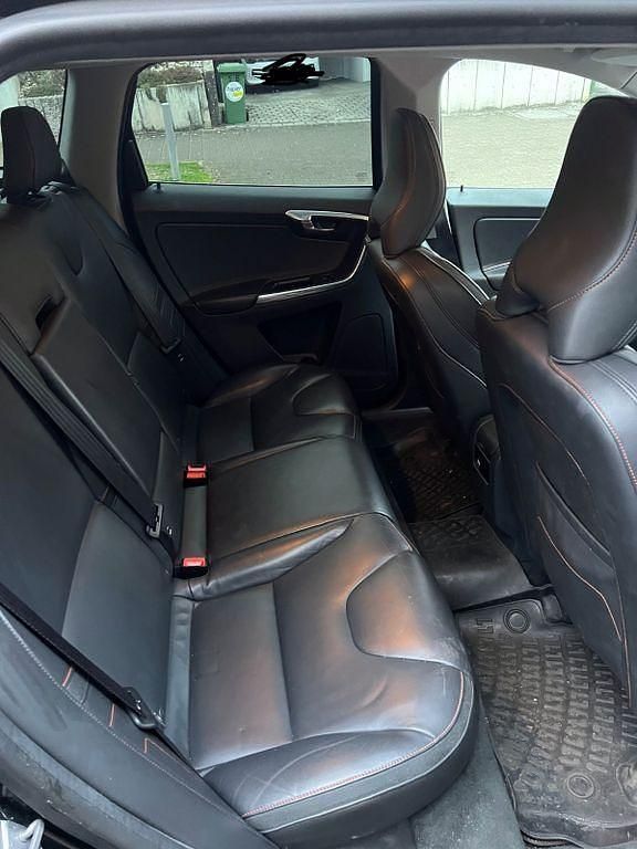 Gebraucht Volvo XC60 150 PS (110 kW) 2015 SUV