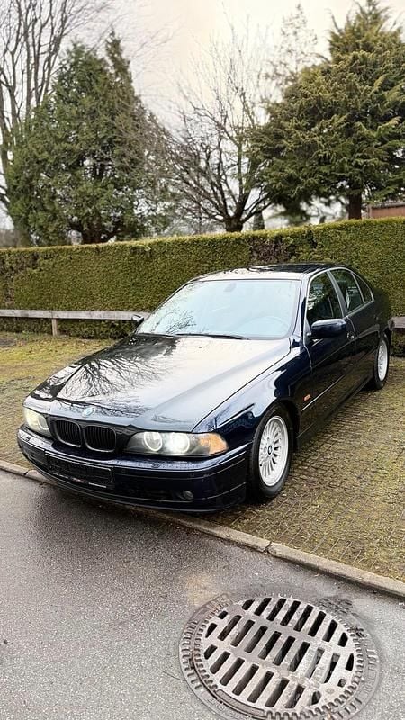 Second-hand BMW 525 190 CP (139 kW) 2003 Albastru Berlinǎ