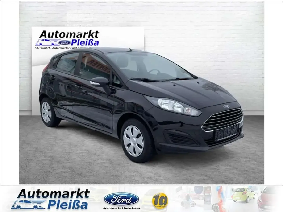 Gebraucht Ford Fiesta Trend 80 PS (58 kW) 2013 Pantherschwarz metallic Kleinwagen