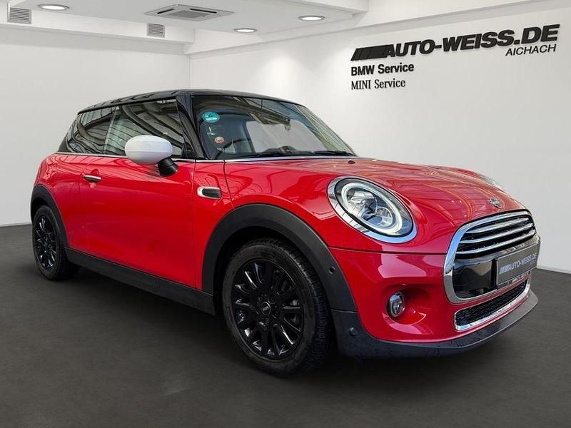 Gebraucht Mini Cooper Pepper 136 PS (100 kW) 2020 Solar) red (rot Kleinwagen