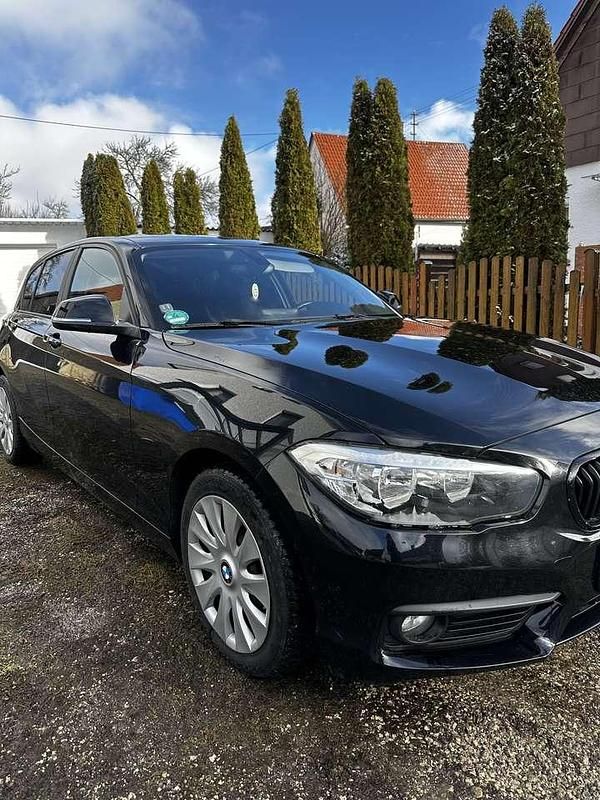 Gebraucht BMW 116 Advantage 116 PS (85 kW) 2015 Schwarz Kleinwagen