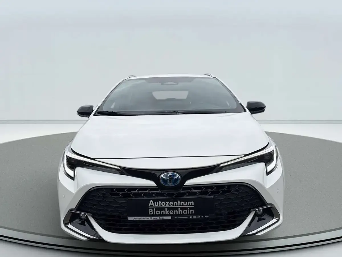 Neu Toyota Corolla 197 PS (144 kW) 2026 Schneeweiß Kombi