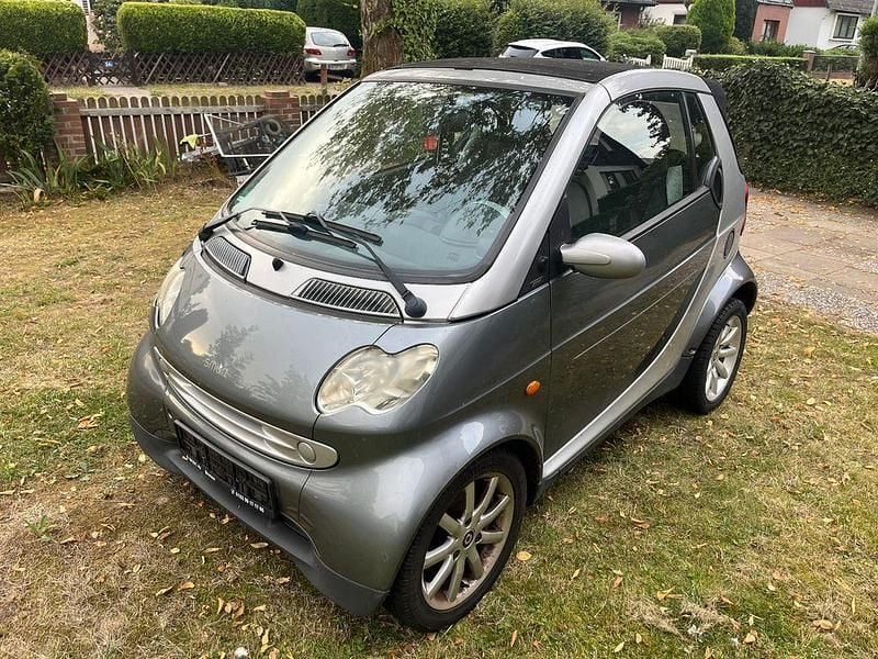 Grau Gebraucht 2011 Smart ForTwo Cabrio Pure Cabrio | 3.500 € (Superpreis) - Bild 1/4