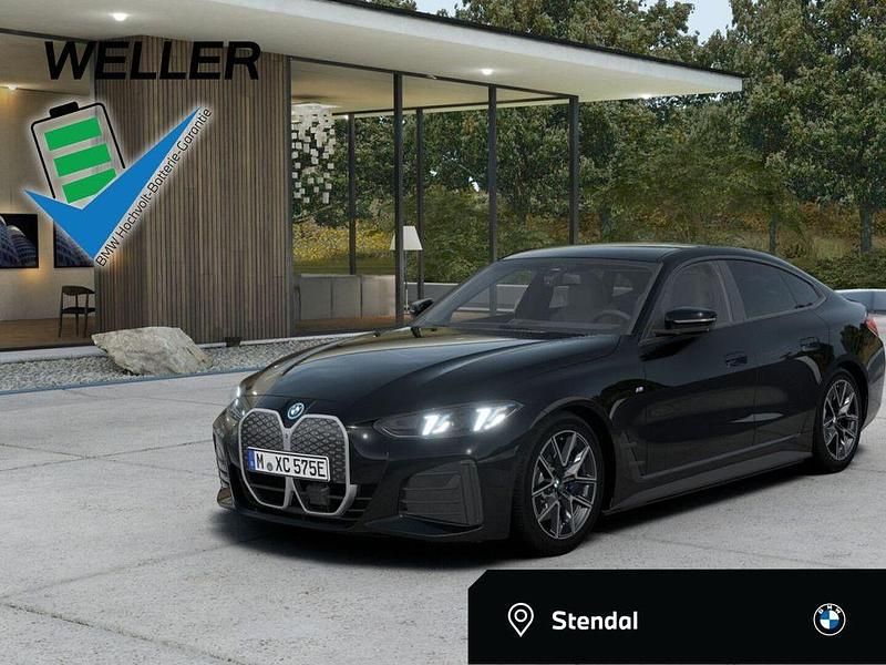 Black sapphire (schwarz) Gebraucht 2025 BMW i4 M Sport Limousine | 50.800 € (Superpreis) - Bild 1/3