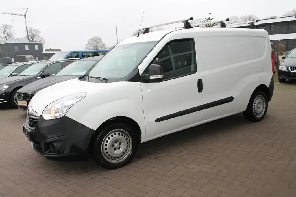Gebraucht Opel Combo 95 PS (69 kW) 2017 Weiß Van / Kleinbus