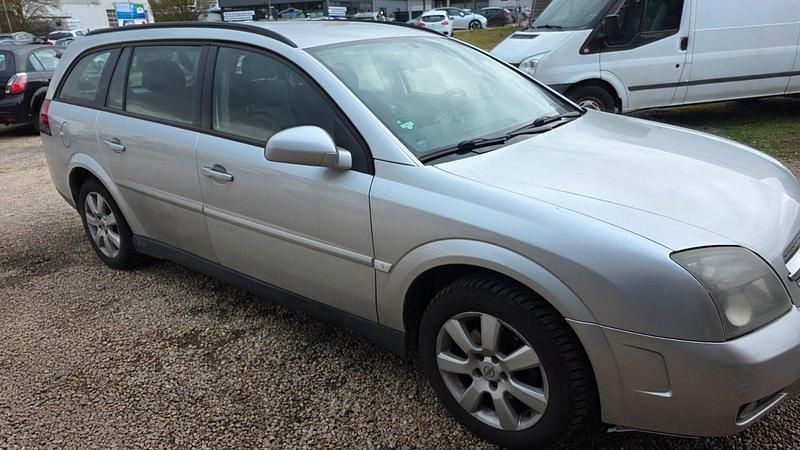 Gebraucht Opel Vectra 122 PS (89 kW) 2005 Silber Kombi