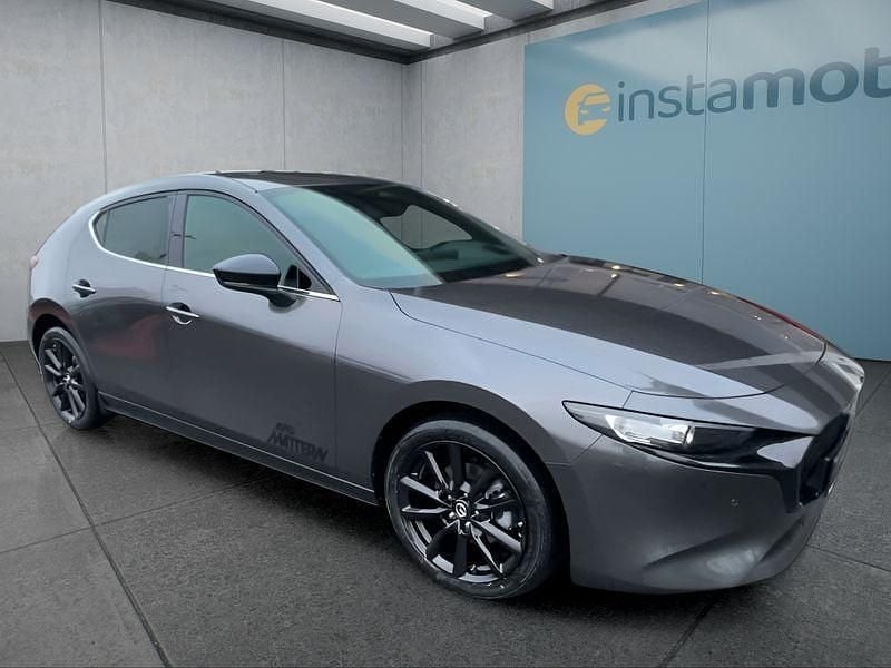 Neu Mazda 3 122 PS (89 kW) 2025 Grau Limousine