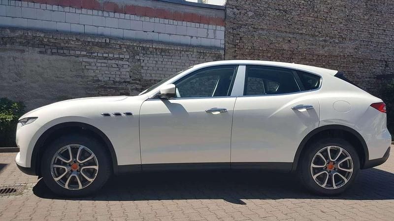 Gebraucht Maserati Levante 430 PS (316 kW) 2018 Weiß SUV