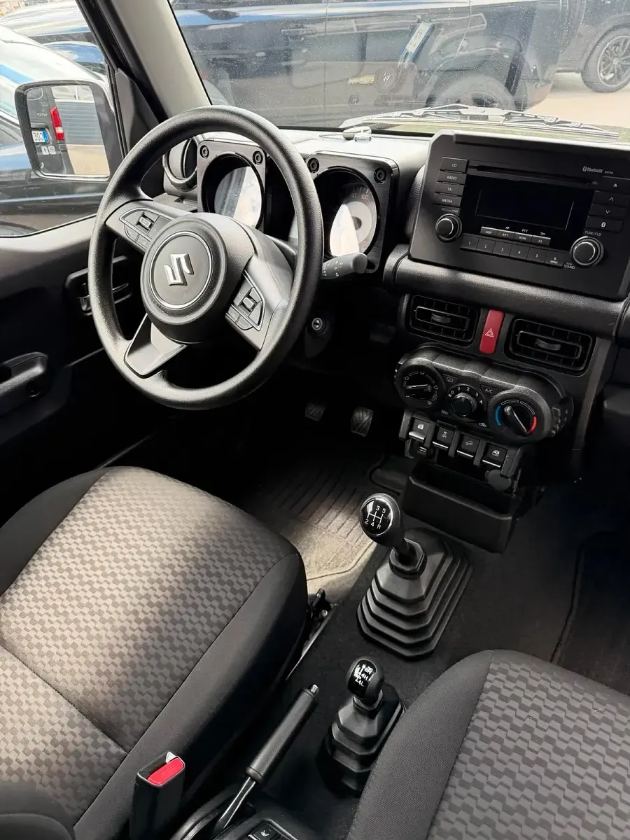 Gebraucht Suzuki Jimny 102 PS (75 kW) 2024 Grün SUV