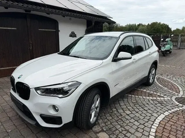 Gebraucht BMW X1 Advantage 141 PS (103 kW) 2018 Weiß SUV