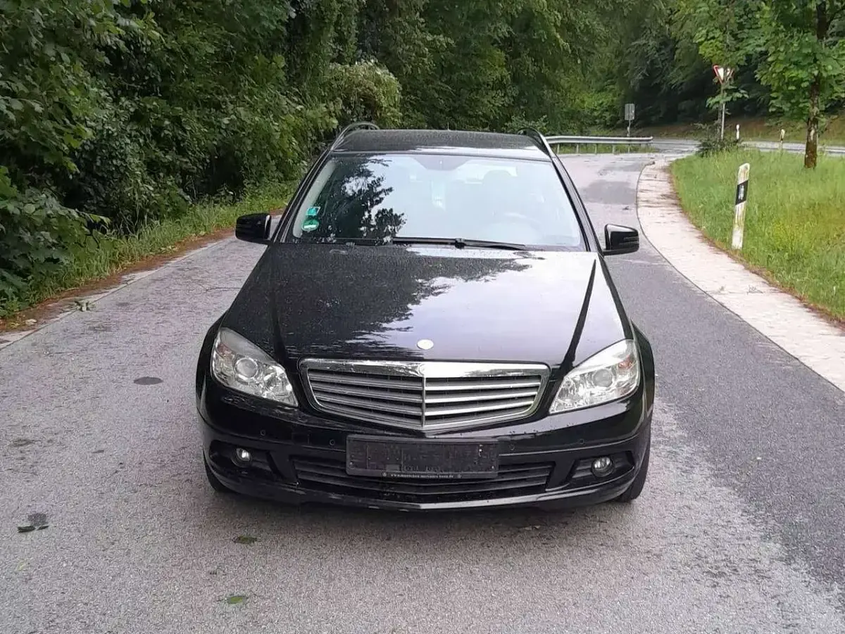 Gebraucht Mercedes C220 170 PS (125 kW) 2010 Schwarz Kombi