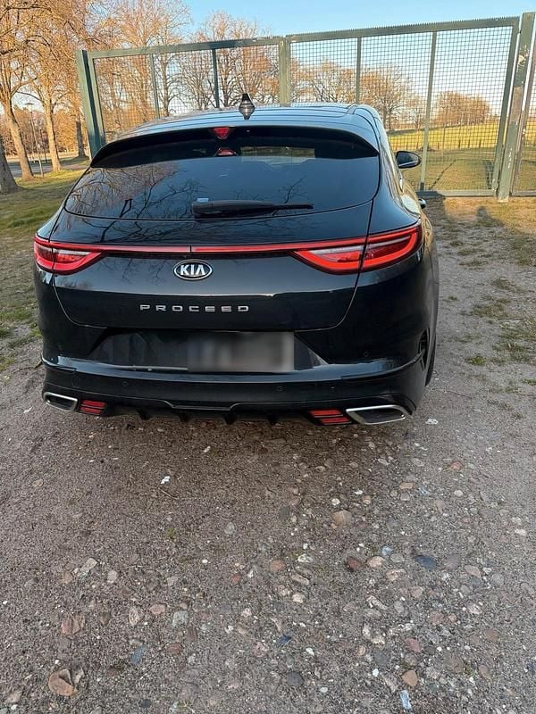 Gebraucht Kia ProCeed GT GT 204 PS (150 kW) 2020 Schwarz Kleinwagen